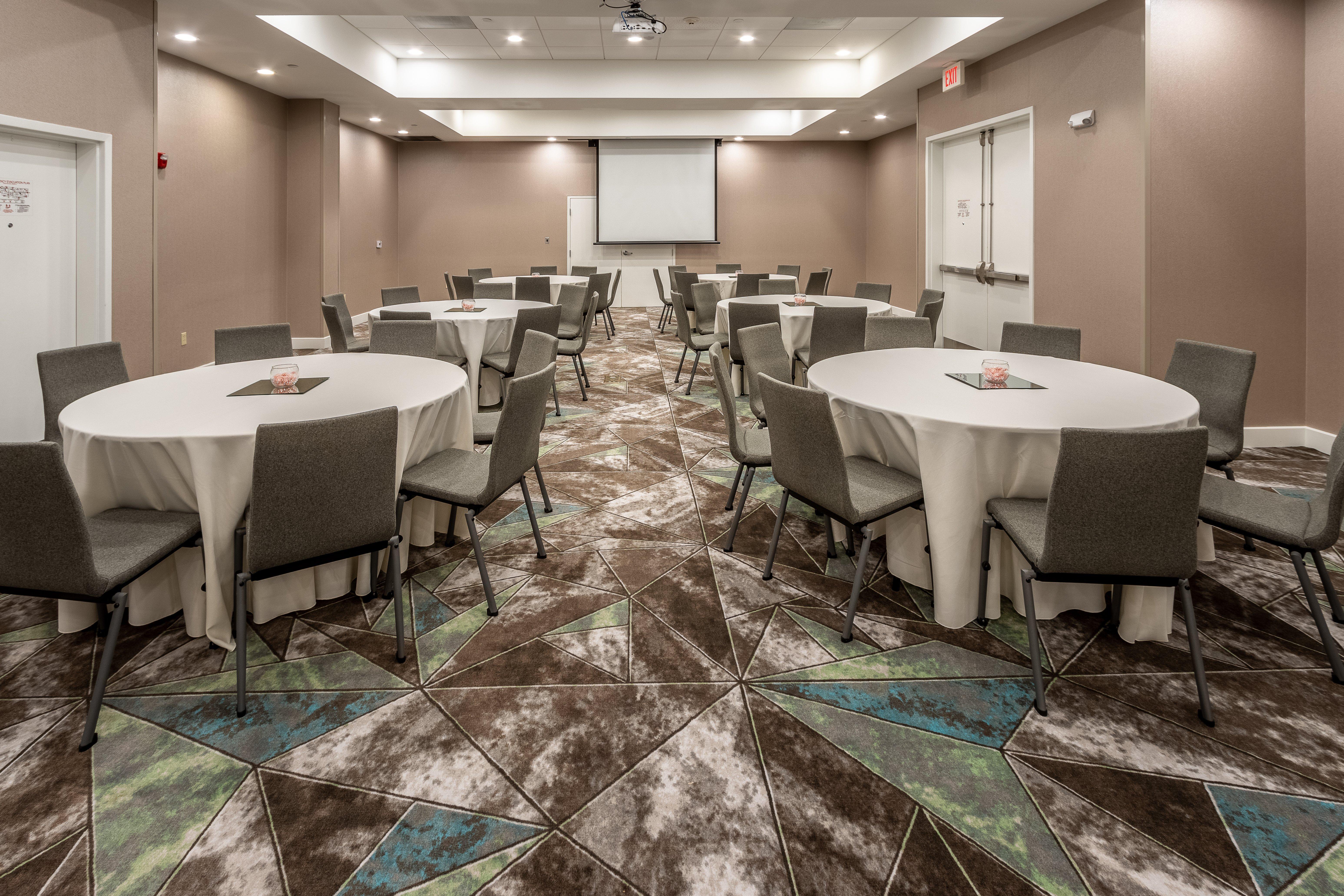 Holiday Inn Hotel & Suites Memphis-Wolfchase Galleria By Ihg Exterior foto